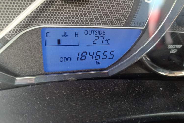 Used Toyota Levin 2014 1.6G Manual Elite Edition Odometer Close Up
