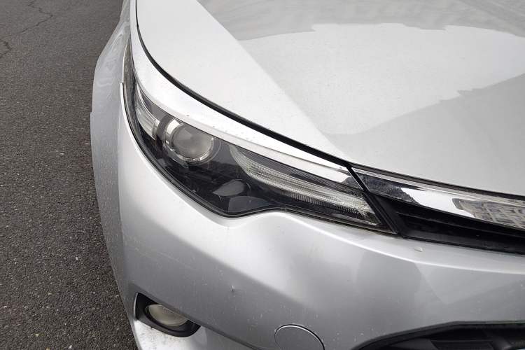 Used Toyota Levin 2014 1.6G CVT Elite Edition Right Front Headlight