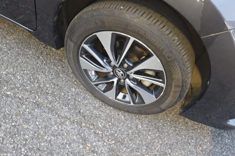 Used Toyota Levin 2014 1.8 GS CVT Elite Edition Right Front Wheel Hub