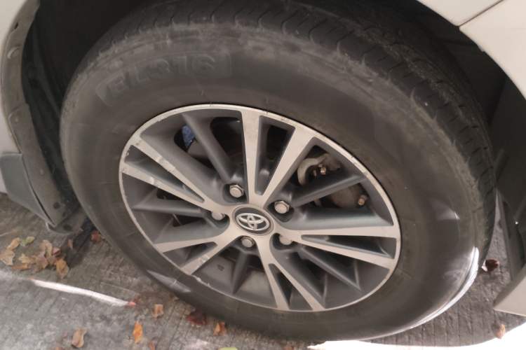 Used Toyota Levin 2014 1.6G CVT Elite Edition Right Front Wheel Hub