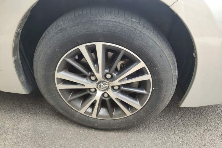 Used Toyota Levin 2014 1.6G CVT Elite Edition Right Front Wheel Hub
