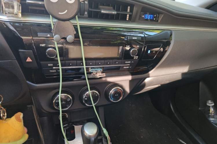 Used Toyota Levin 2014 1.6G CVT Elite Edition Audio And AC Panel