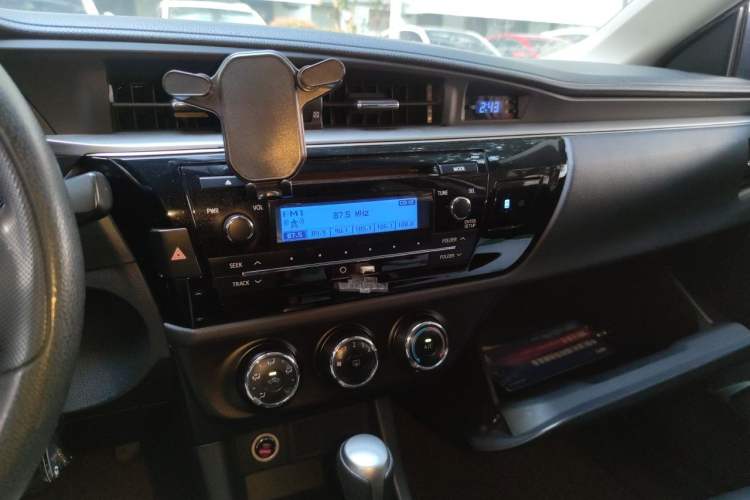 Used Toyota Levin 2014 1.6G CVT Elite Edition Audio And AC Panel