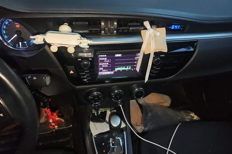Used Toyota Levin 2014 1.8 GS CVT Elite Edition Audio And AC Panel