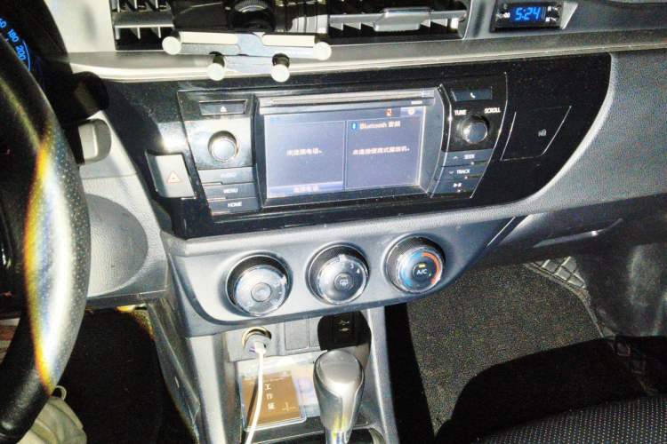 Used Toyota Levin 2014 1.8 GS CVT Elite Edition Audio And AC Panel