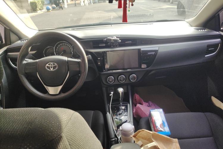 Used Toyota Levin 2014 1.6G CVT Elite Edition Center Console