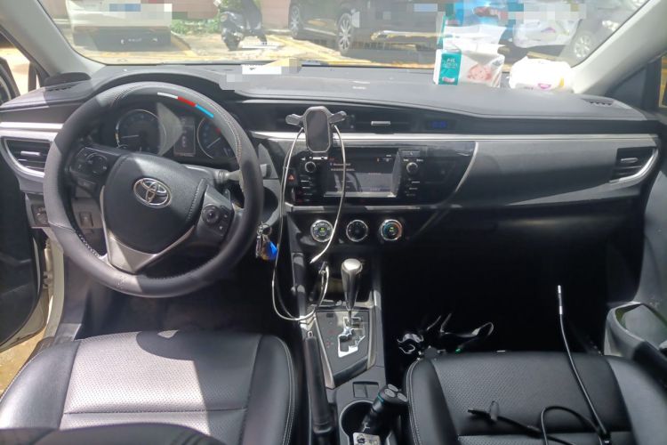 Used Toyota Levin 2014 1.8 GS CVT Elite Edition Center Console