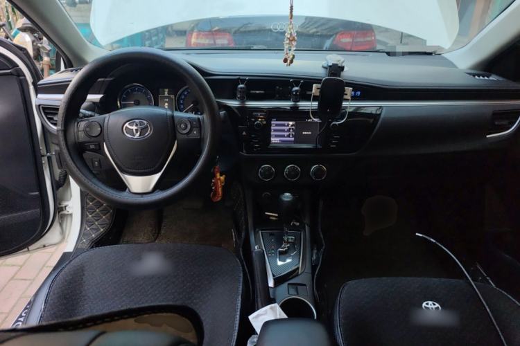 Used Toyota Levin 2014 1.8 GS CVT Elite Edition Center Console