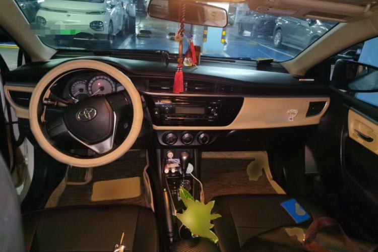 Used Toyota Levin 2014 1.6G CVT Elite Edition Center Console