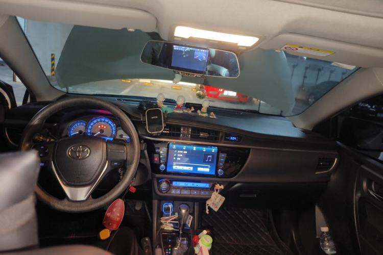 Used Toyota Levin 2014 1.6G-L CVT Leading Edition Center Console