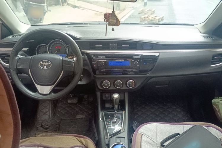 Used Toyota Levin 2014 1.6G CVT Elite Edition Center Console