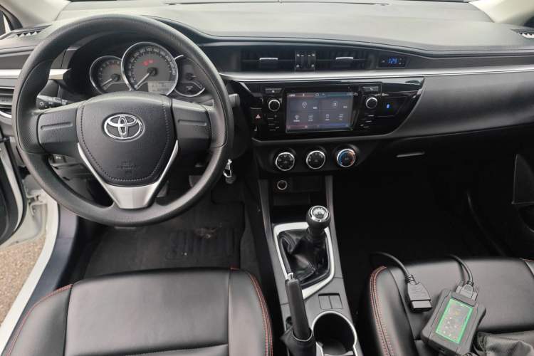 Used Toyota Levin 2014 1.6G Manual Elite Edition Center Console