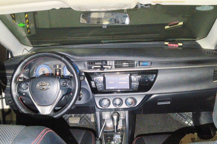 Used Toyota Levin 2014 1.8 GS CVT Elite Edition Center Console
