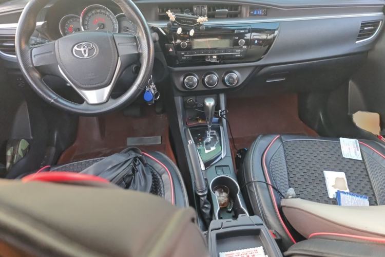 Used Toyota Levin 2014 1.6G CVT Elite Edition Center Console
