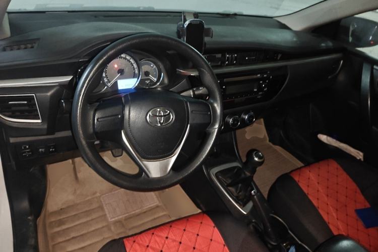 Used Toyota Levin 2014 1.6G Manual Elite Edition Center Console