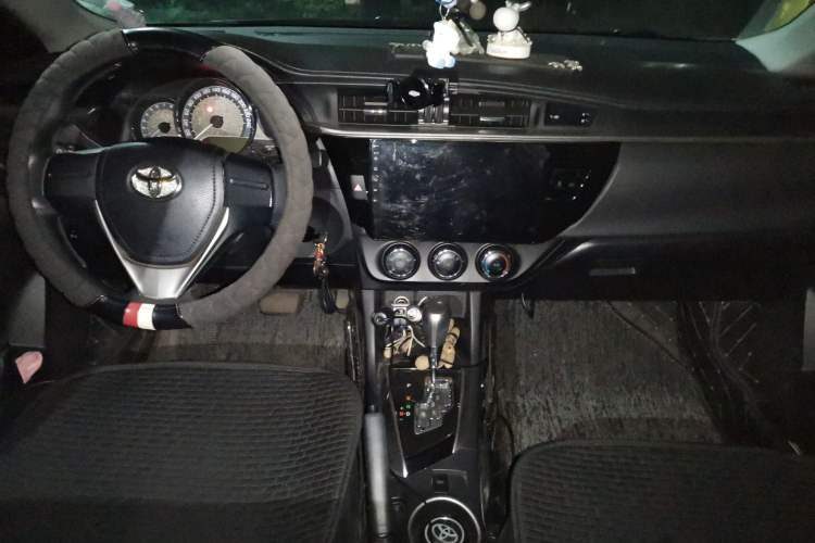 Used Toyota Levin 2014 1.6G CVT Elite Edition Center Console