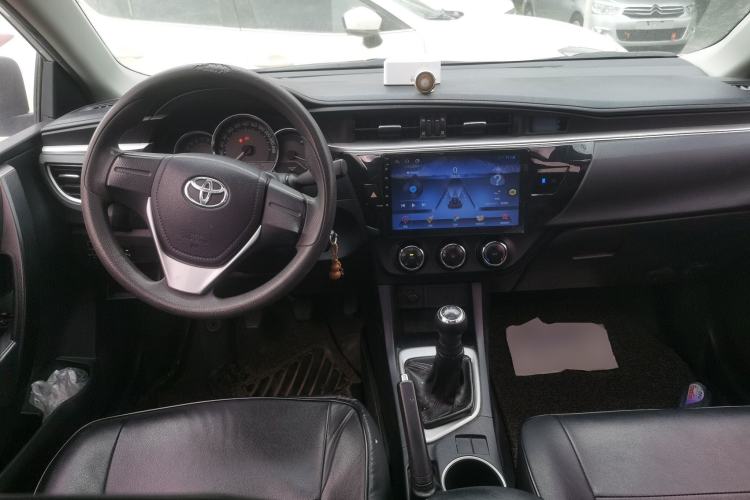 Used Toyota Levin 2014 1.6G Manual Elite Edition Center Console