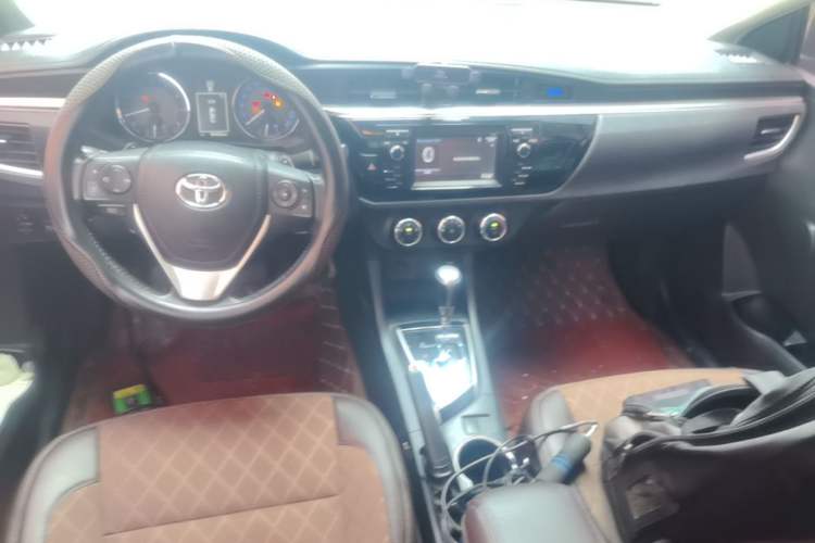 Used Toyota Levin 2014 1.8 GS CVT Elite Edition Center Console