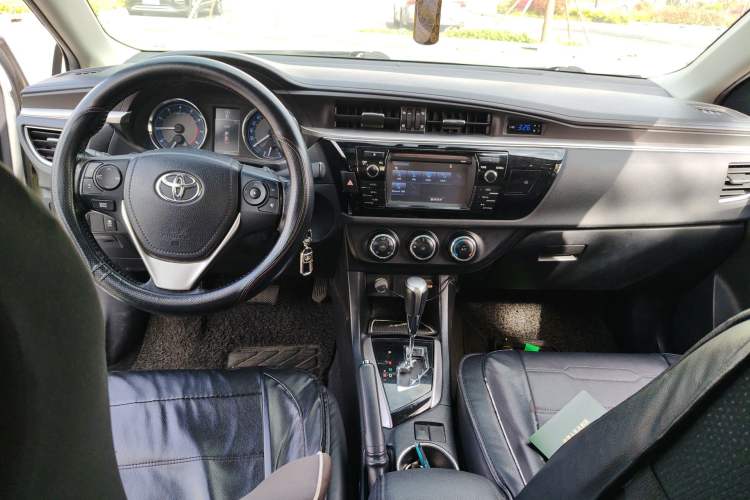 Used Toyota Levin 2014 1.8 GS CVT Elite Edition Center Console