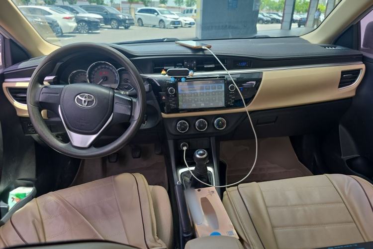 Used Toyota Levin 2014 1.6G Manual Elite Edition Center Console