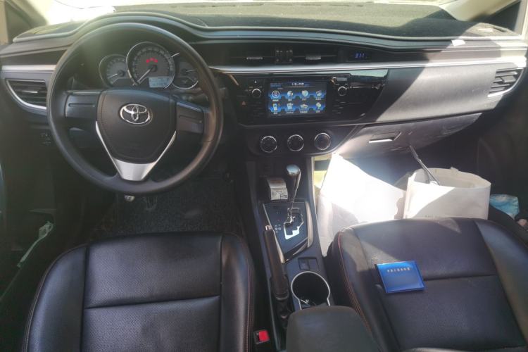 Used Toyota Levin 2014 1.6G CVT Elite Edition Center Console