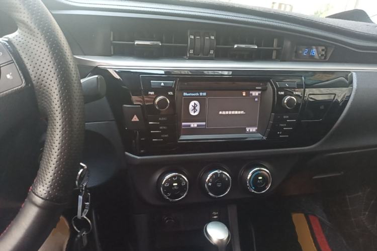Used Toyota Levin 2014 1.8 GS CVT Elite Edition Center Console