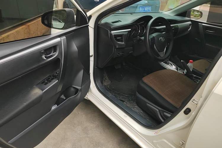 Used Toyota Levin 2014 1.6G CVT Elite Edition Driver Seat