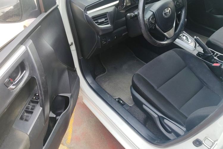 Used Toyota Levin 2014 1.8 GS CVT Elite Edition Driver Seat