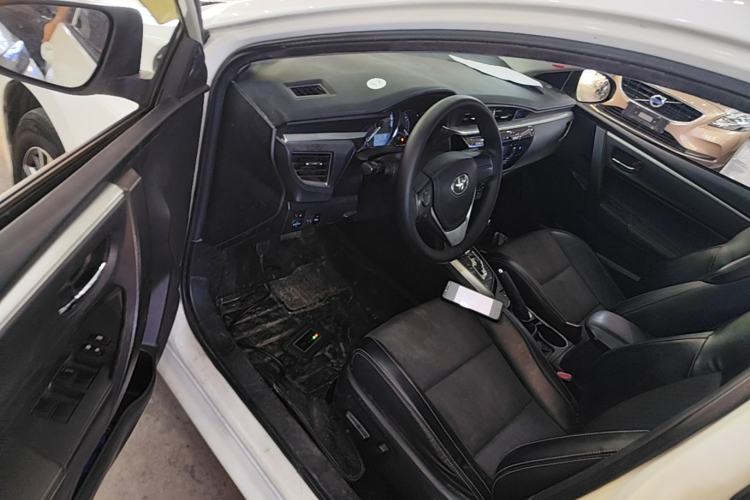 Used Toyota Levin 2014 1.6G-L CVT Leading Edition Driver Seat
