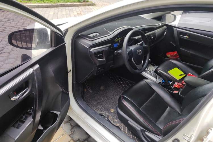 Used Toyota Levin 2014 1.6G CVT Elite Edition Driver Seat