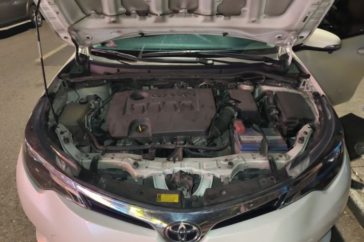 Used Toyota Levin 2014 1.6G CVT Elite Edition Engine Bay