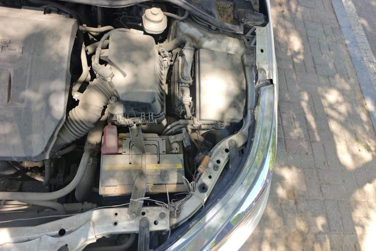 Used Toyota Levin 2014 1.6G CVT Elite Edition Engine Bay Left