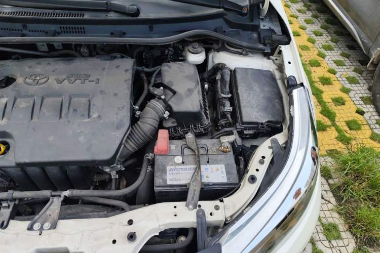 Used Toyota Levin 2014 1.6G CVT Elite Edition Engine Bay Left