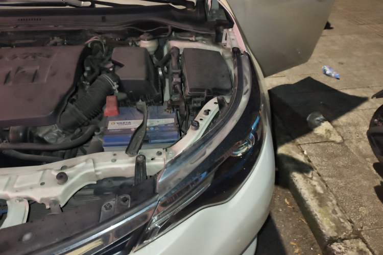 Used Toyota Levin 2014 1.6G CVT Elite Edition Engine Bay Left