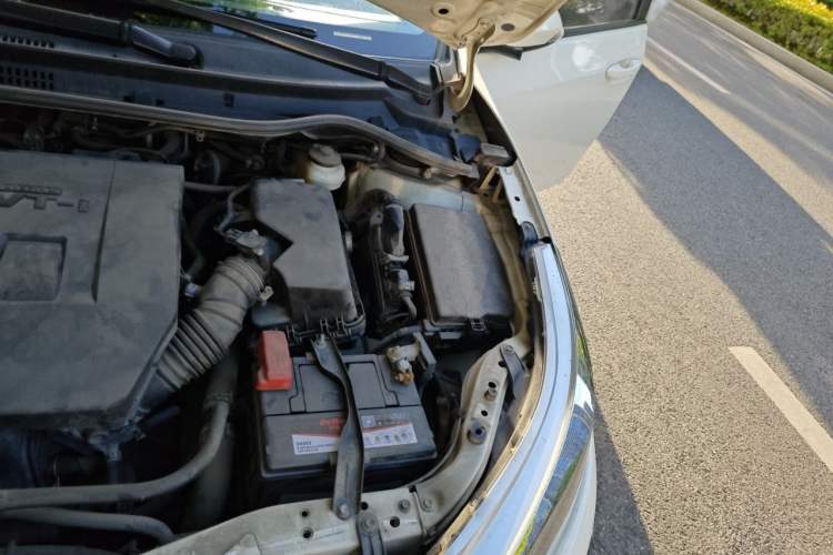 Used Toyota Levin 2014 1.6G CVT Elite Edition Engine Bay Left