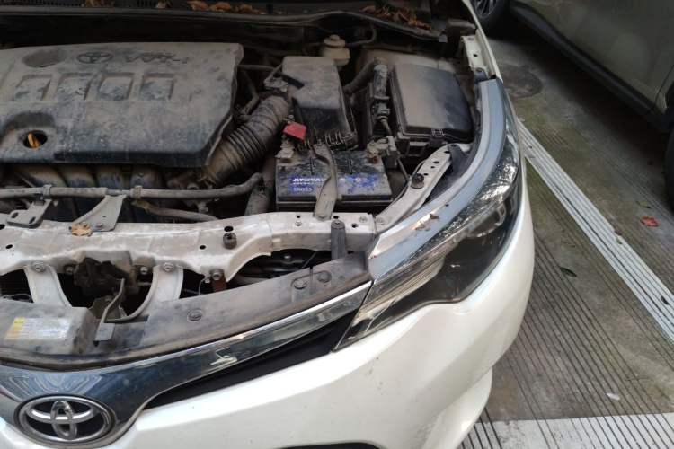 Used Toyota Levin 2014 1.6G CVT Elite Edition Engine Bay Left