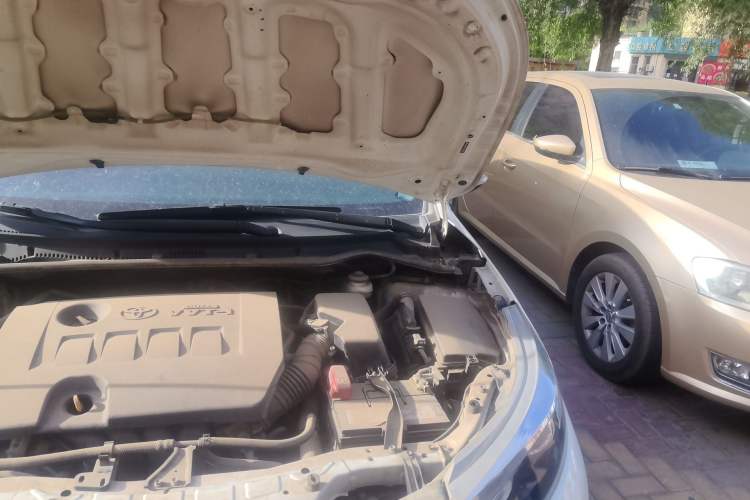 Used Toyota Levin 2014 1.6G CVT Elite Edition Engine Bay Left