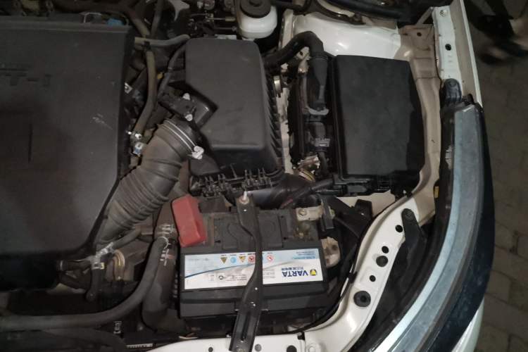 Used Toyota Levin 2014 1.6G CVT Elite Edition Engine Bay Left