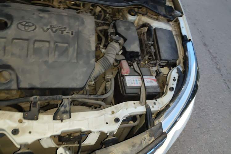 Used Toyota Levin 2014 1.6G CVT Elite Edition Engine Bay Left