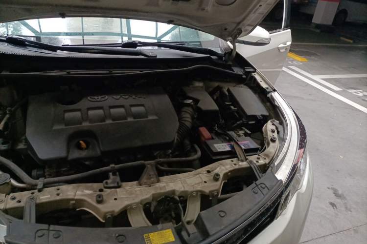 Used Toyota Levin 2014 1.6G CVT Elite Edition Engine Bay Left