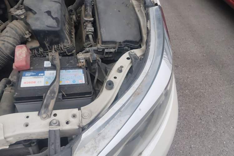 Used Toyota Levin 2014 1.6G CVT Elite Edition Engine Bay Left