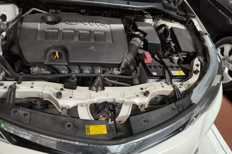 Used Toyota Levin 2014 1.8 GS CVT Elite Edition Engine Bay Left