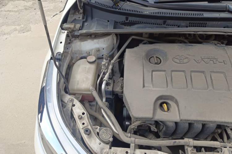 Used Toyota Levin 2014 1.6G CVT Elite Edition Engine Bay Right