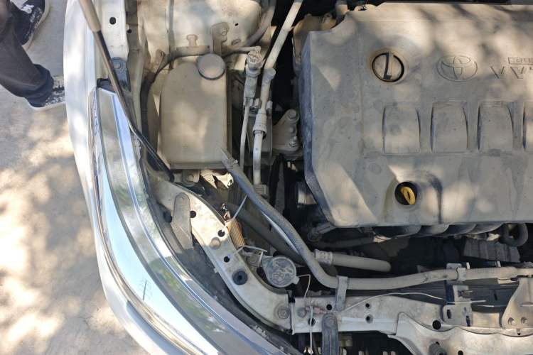 Used Toyota Levin 2014 1.6G CVT Elite Edition Engine Bay Right