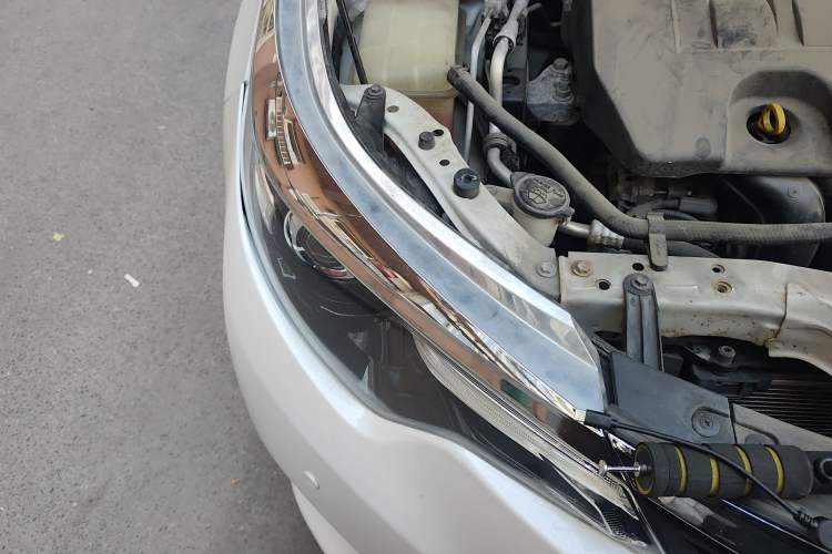 Used Toyota Levin 2014 1.8 GS CVT Elite Edition Engine Bay Right