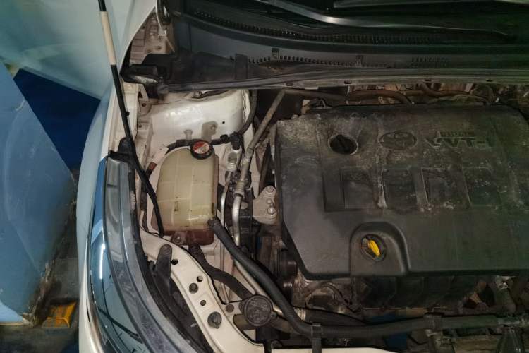 Used Toyota Levin 2014 1.6G CVT Elite Edition Engine Bay Right