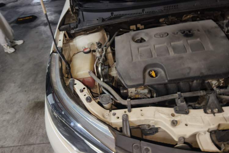 Used Toyota Levin 2014 1.6G-L CVT Leading Edition Engine Bay Right