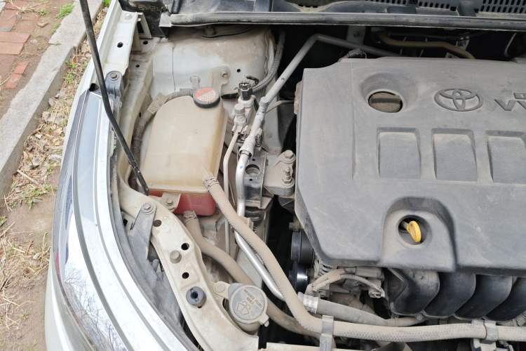 Used Toyota Levin 2014 1.6G Manual Elite Edition Engine Bay Right