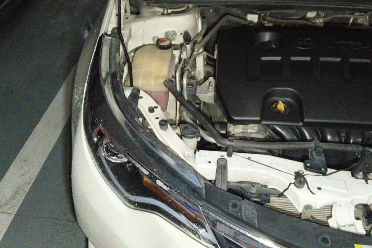 Used Toyota Levin 2014 1.8 GS CVT Elite Edition Engine Bay Right
