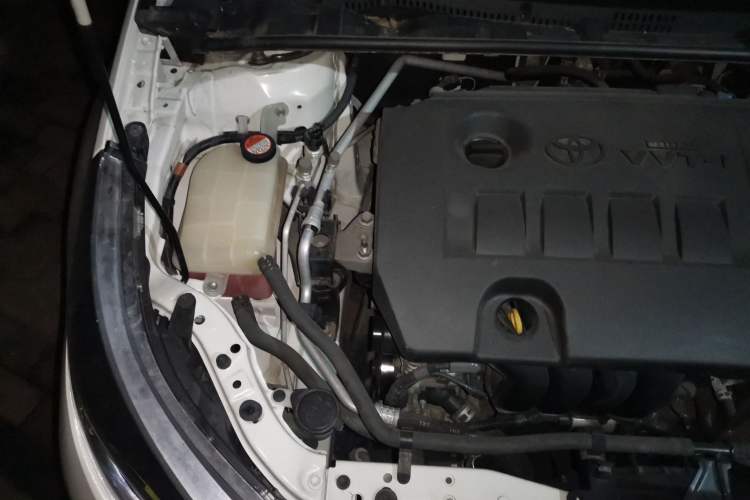 Used Toyota Levin 2014 1.6G CVT Elite Edition Engine Bay Right